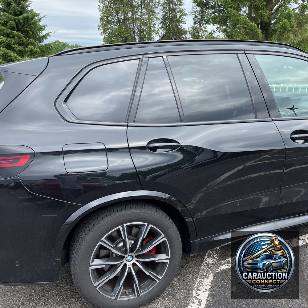 2025 BMW X5 M60i