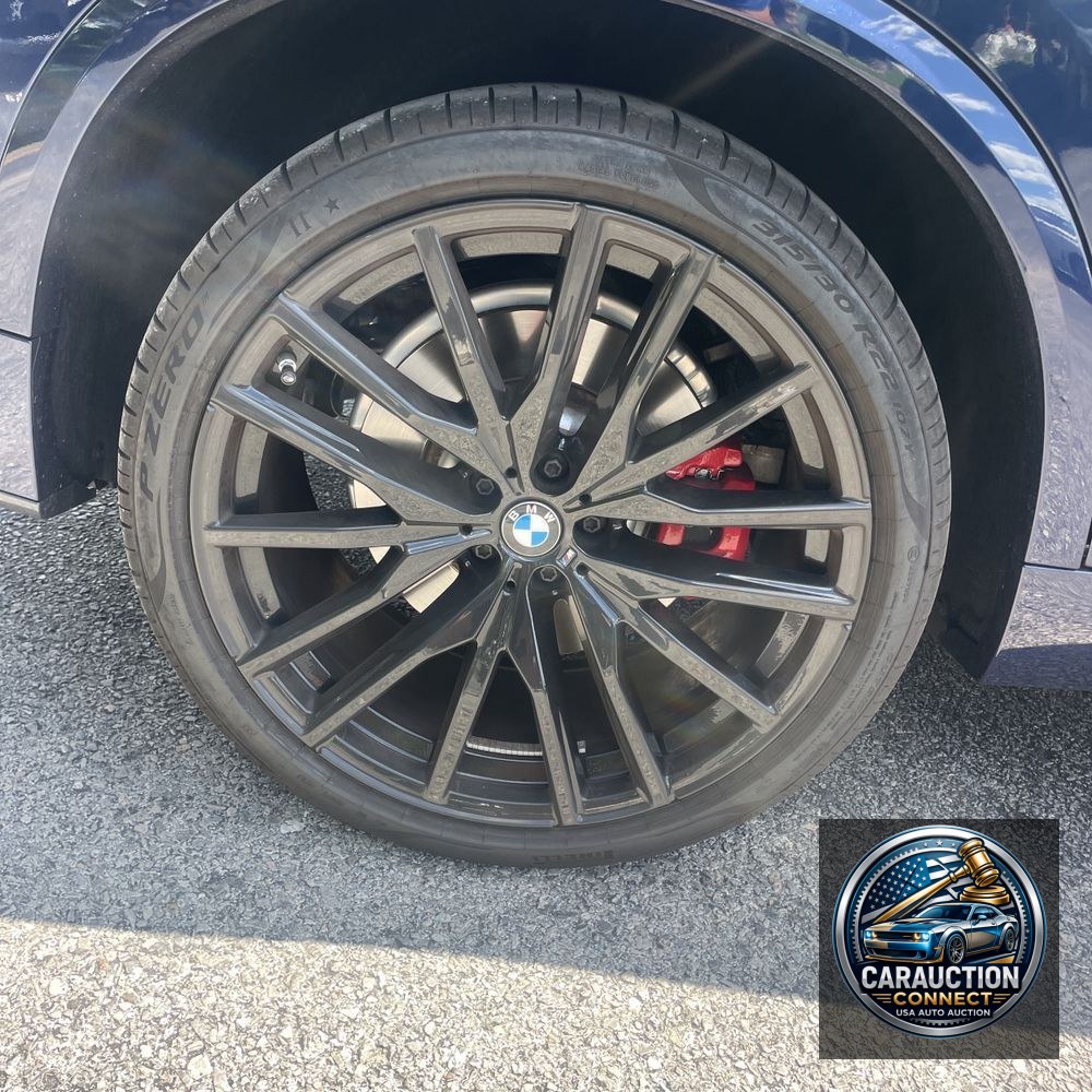 2025 BMW X5 M60i