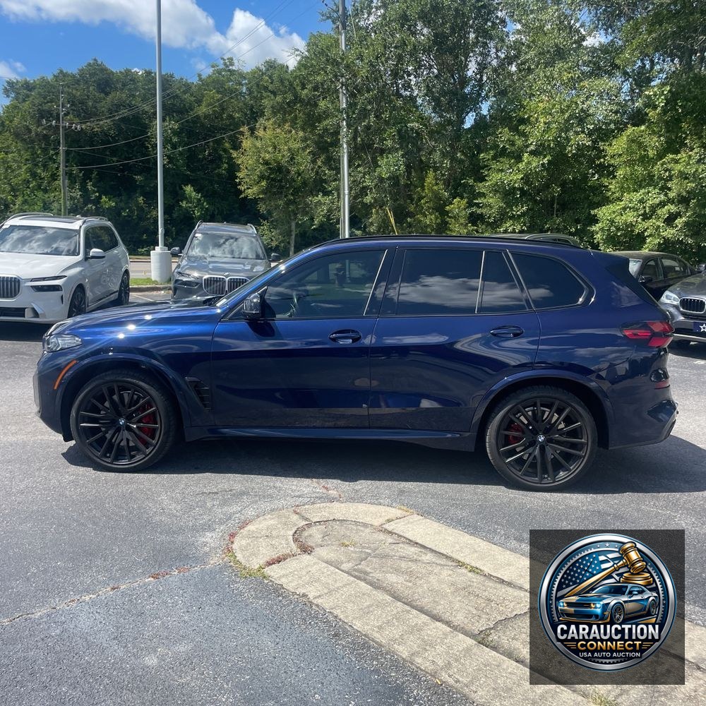 2025 BMW X5 M60i