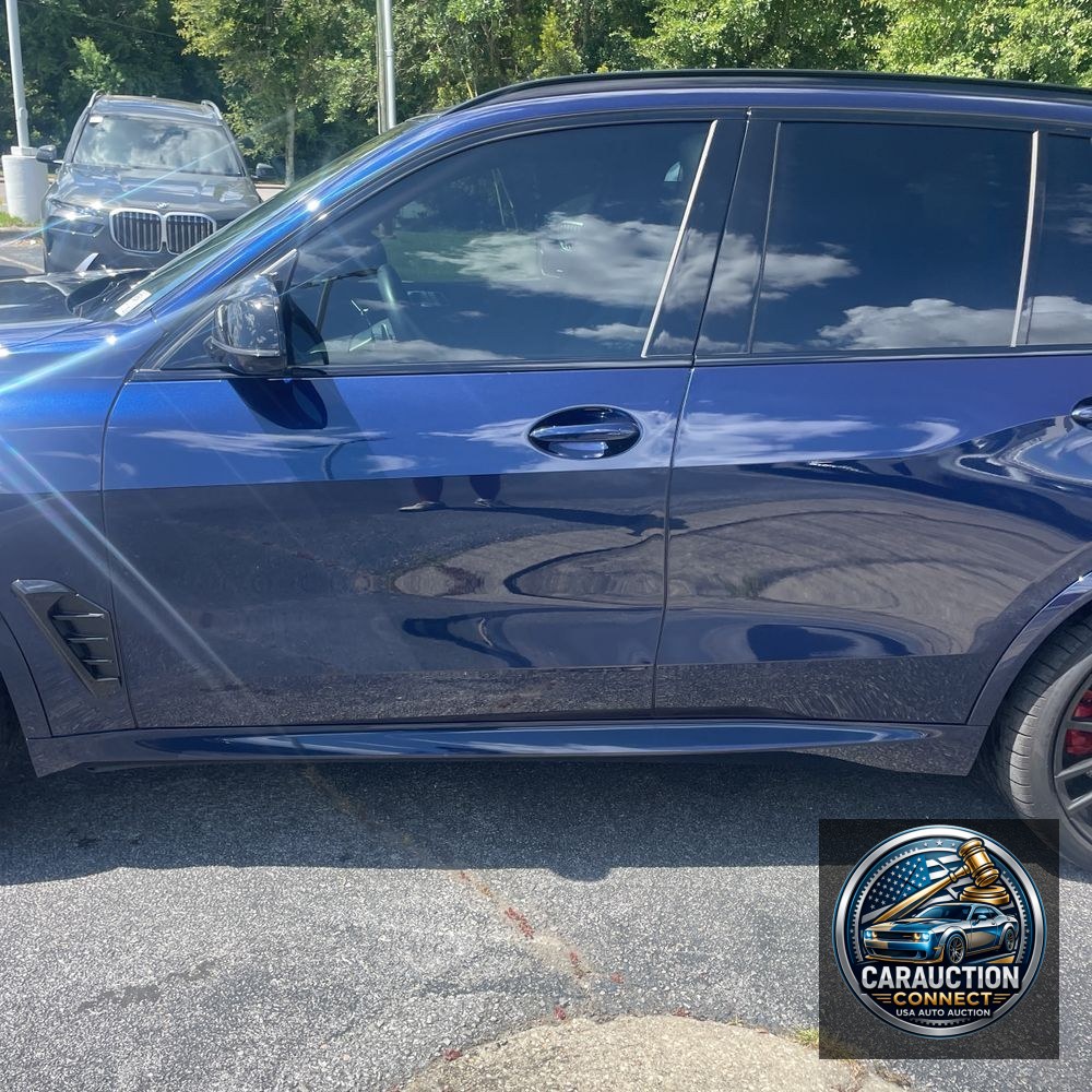 2025 BMW X5 M60i