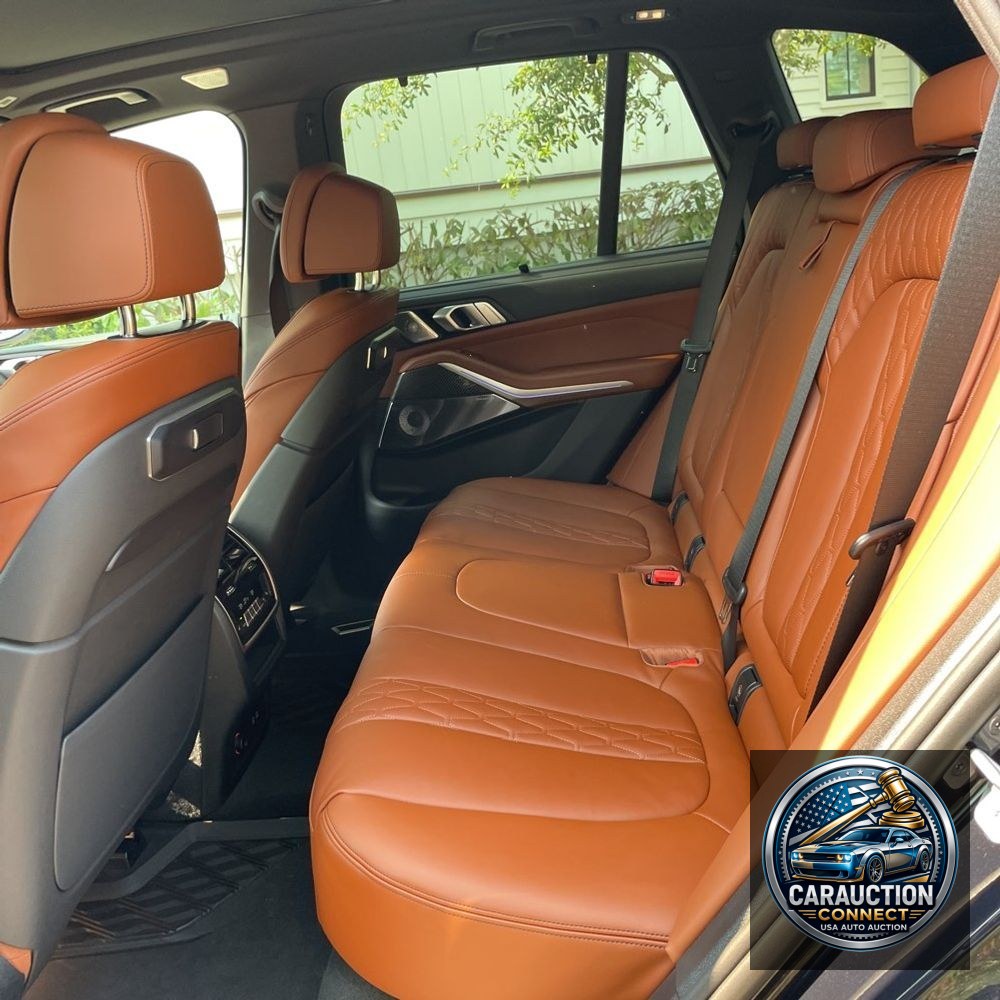 2025 BMW X5 M60i