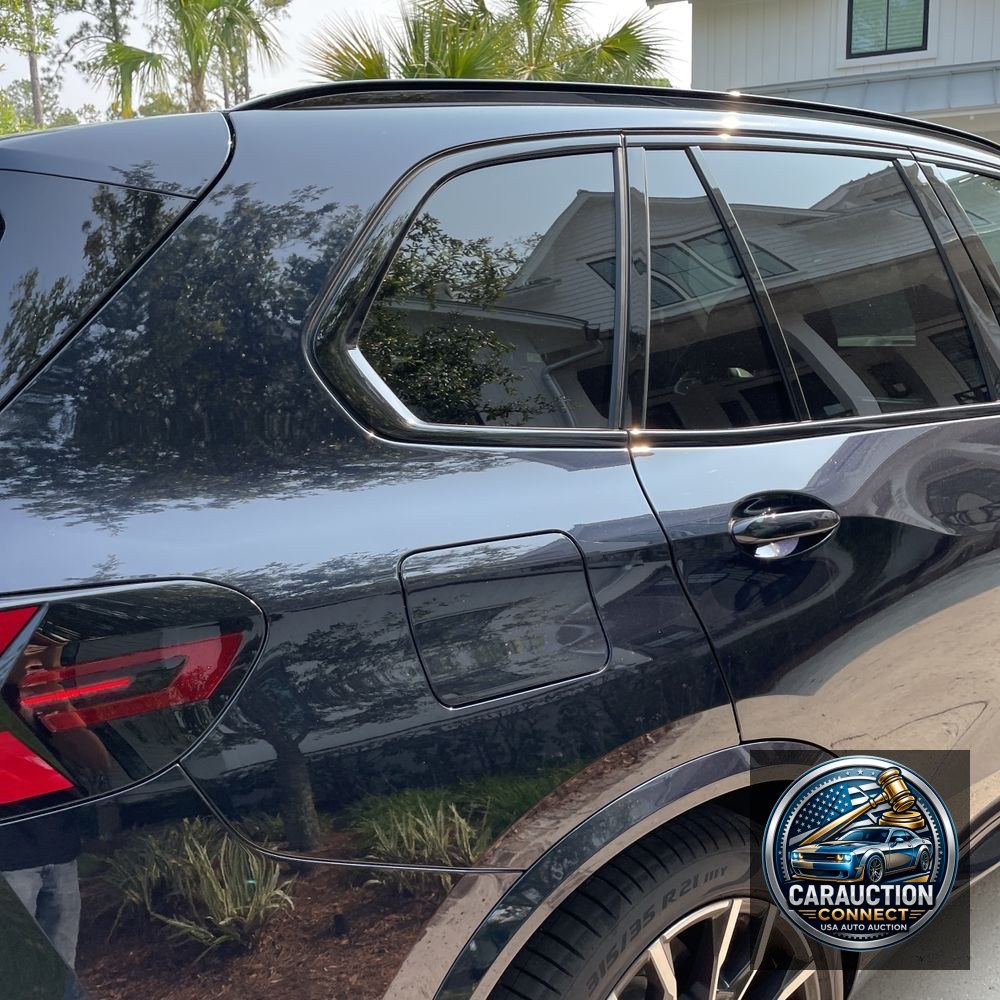 2025 BMW X5 M60i