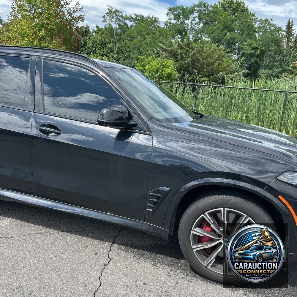2024 BMW X5 M60i