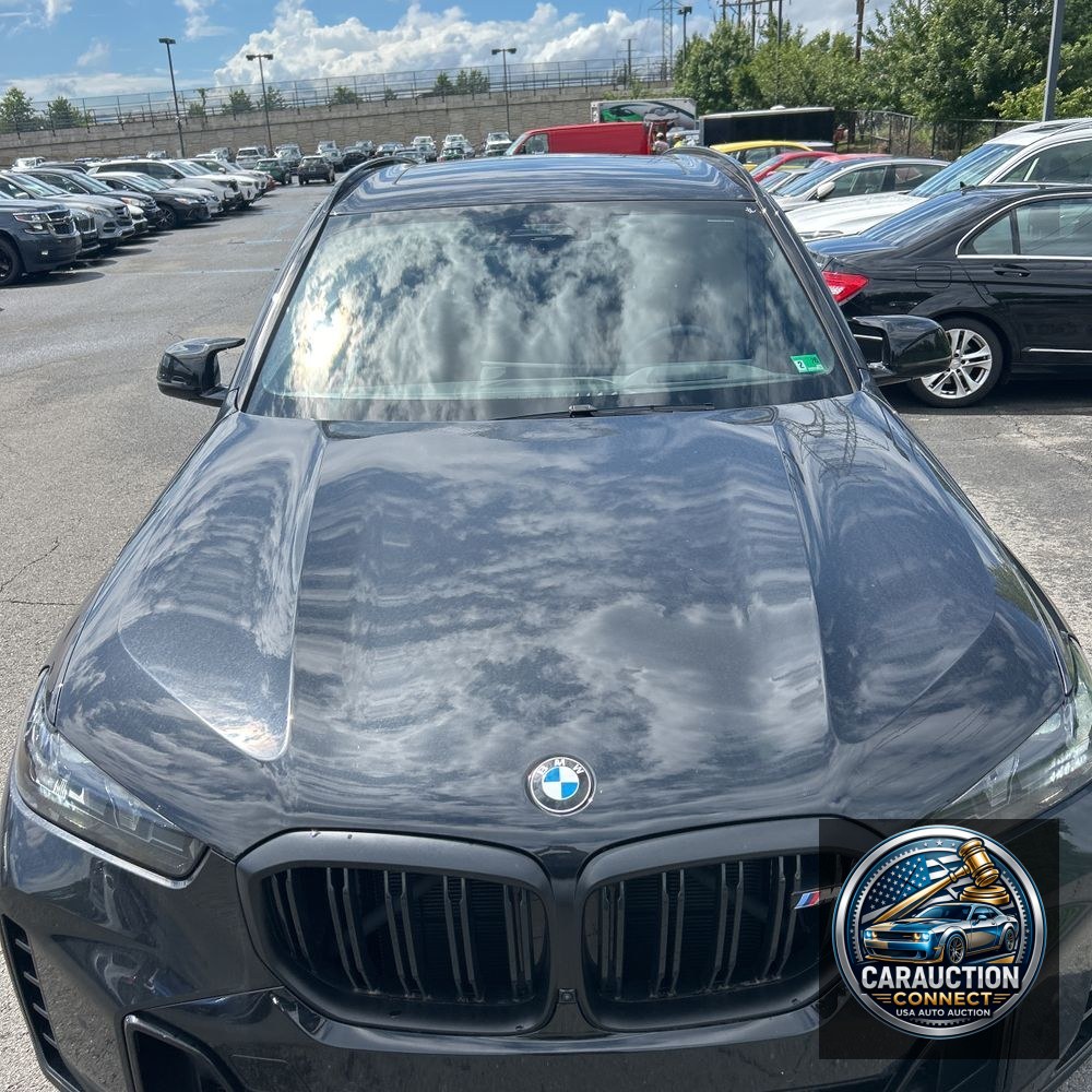 2024 BMW X5 M60i