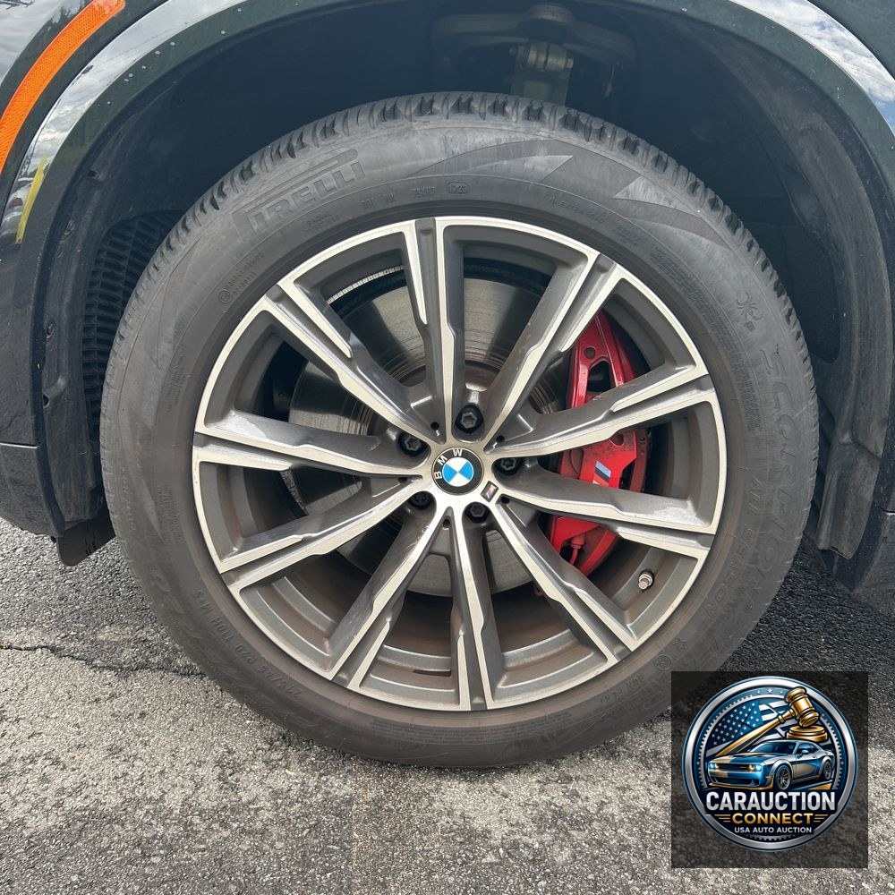 2024 BMW X5 M60i