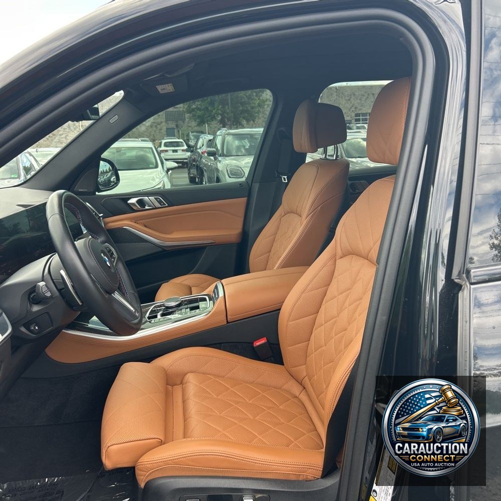 2024 BMW X5 M60i