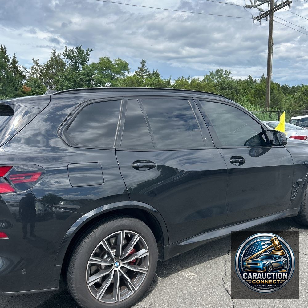 2024 BMW X5 M60i