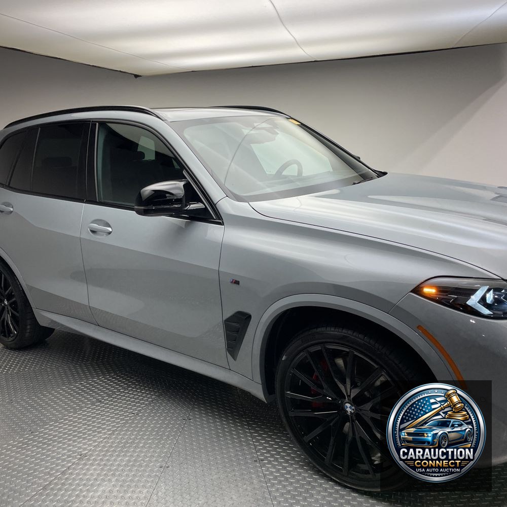 2025 BMW X5 M60i