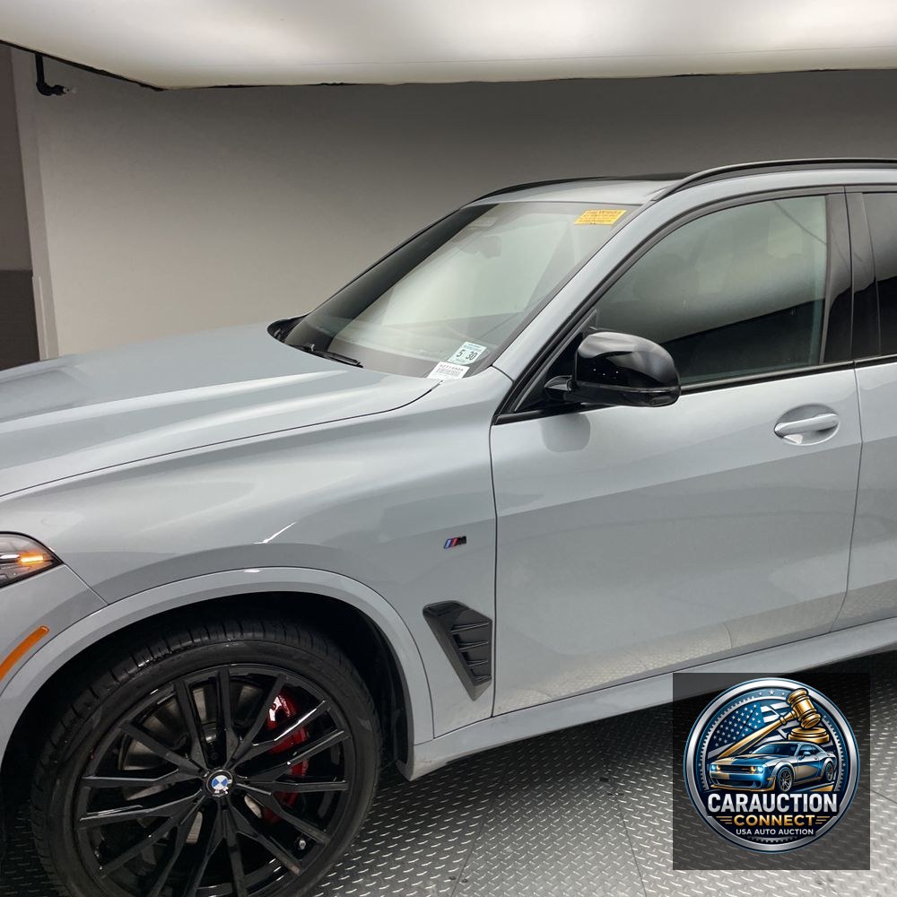 2025 BMW X5 M60i