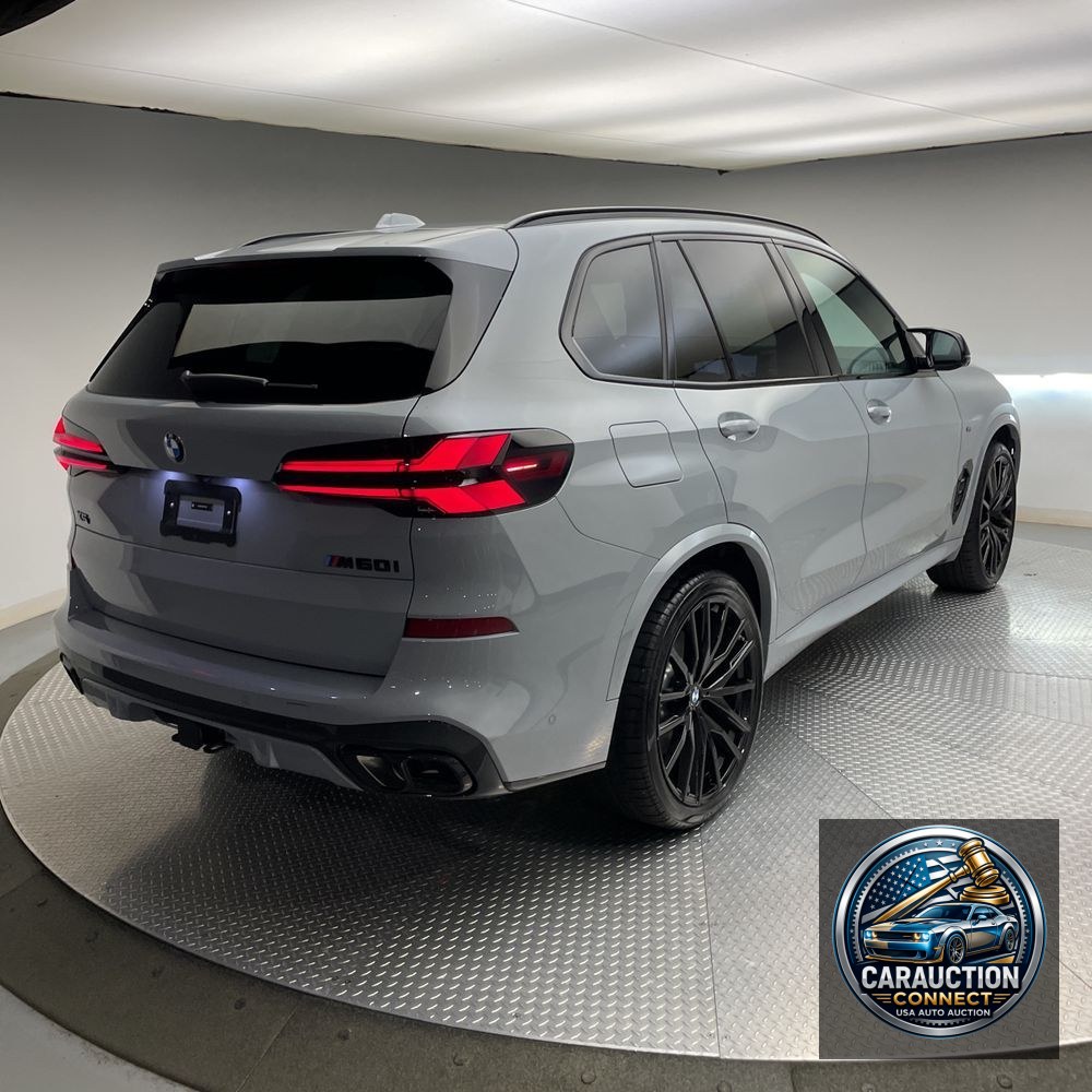 2025 BMW X5 M60i