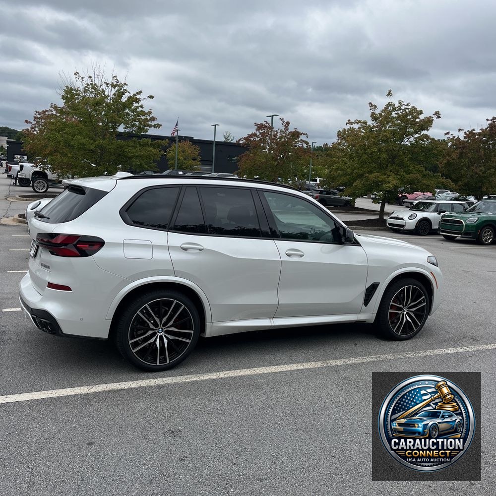 2025 BMW X5 M60i
