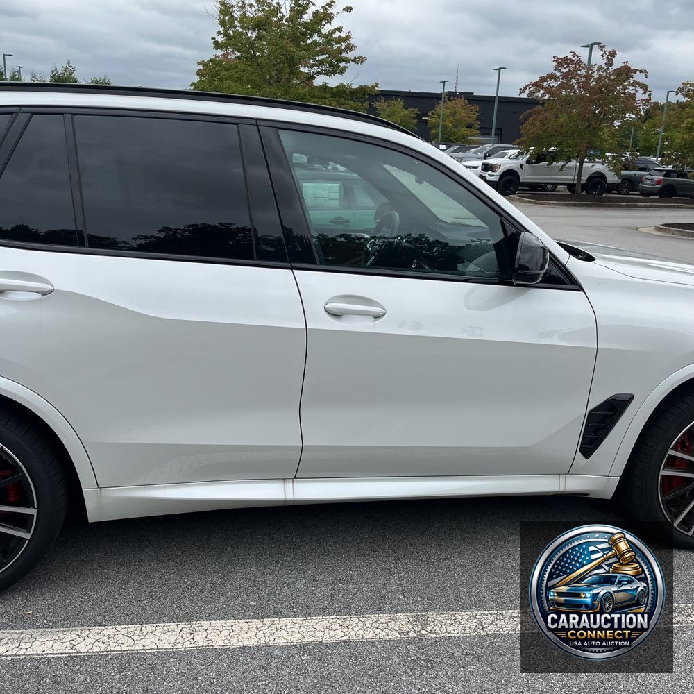 2025 BMW X5 M60i