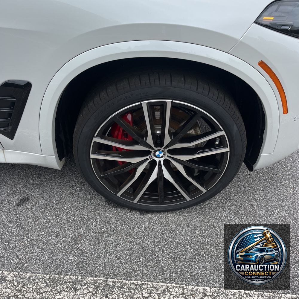 2025 BMW X5 M60i