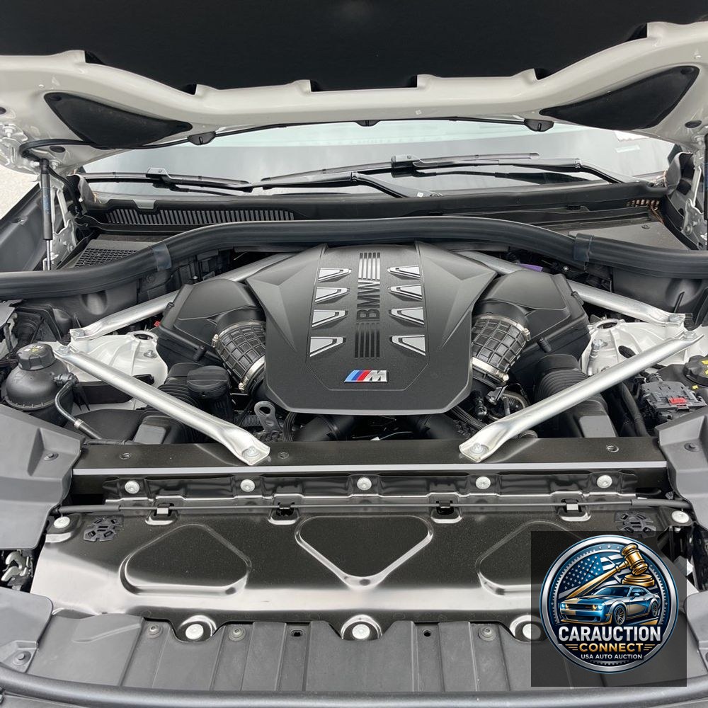 2025 BMW X5 M60i