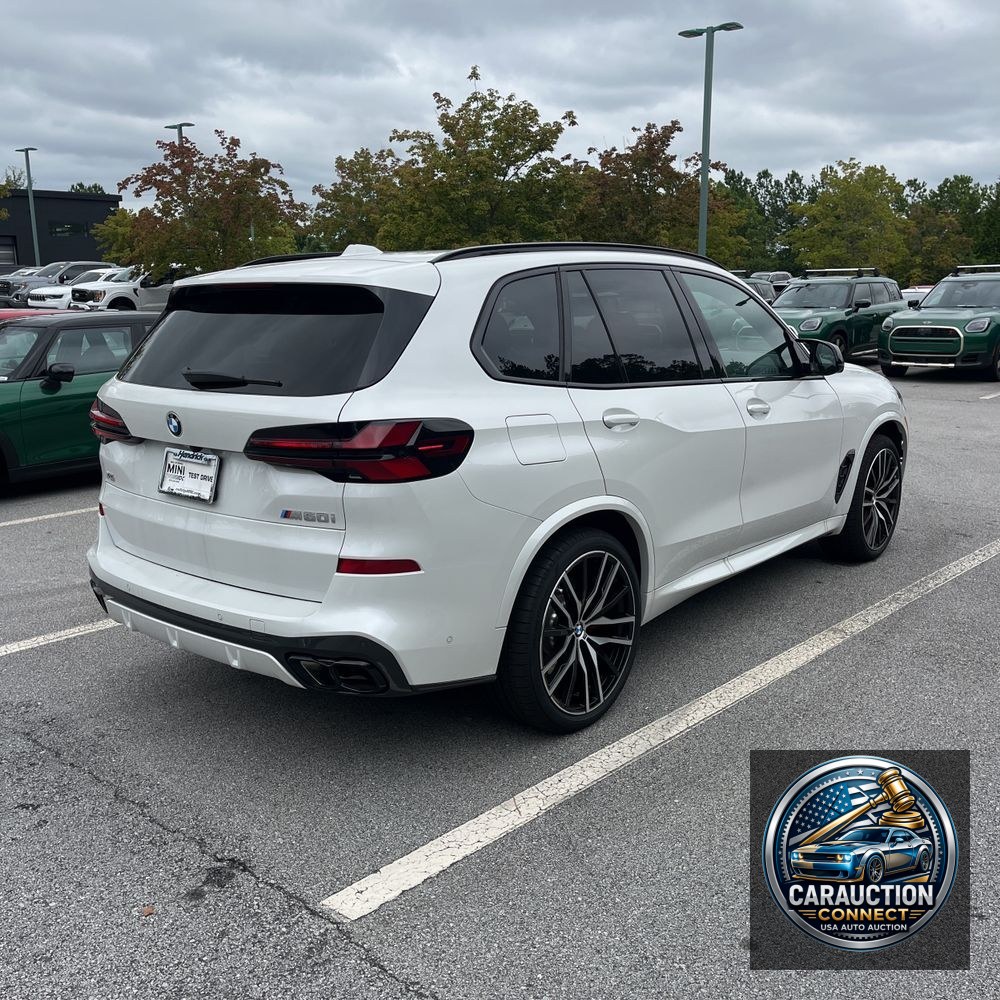2025 BMW X5 M60i