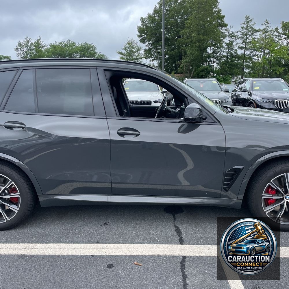 2025 BMW X5 M60i