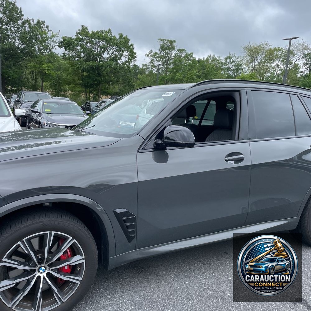 2025 BMW X5 M60i