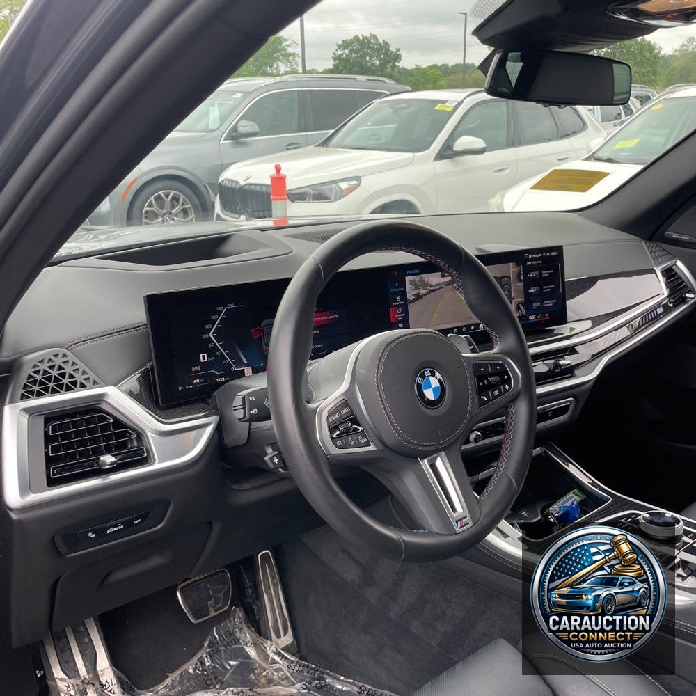 2025 BMW X5 M60i