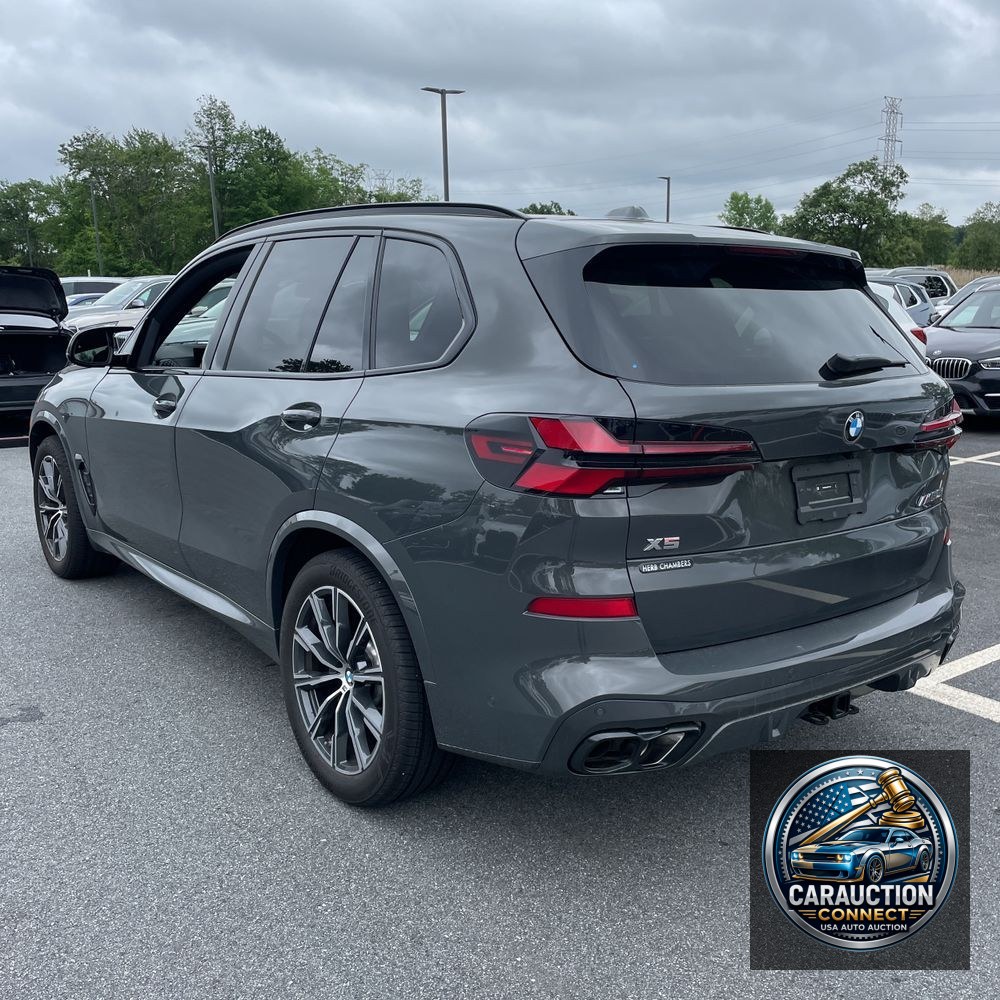 2025 BMW X5 M60i