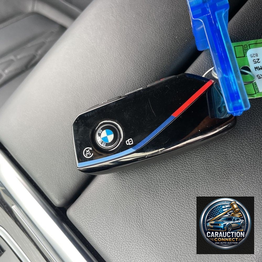 2025 BMW X5 M60i