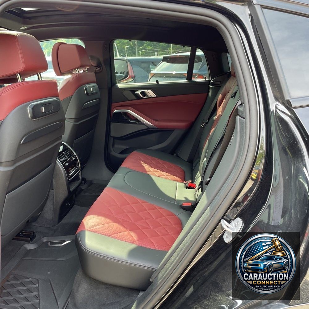 2025 BMW X6 XDrive40i