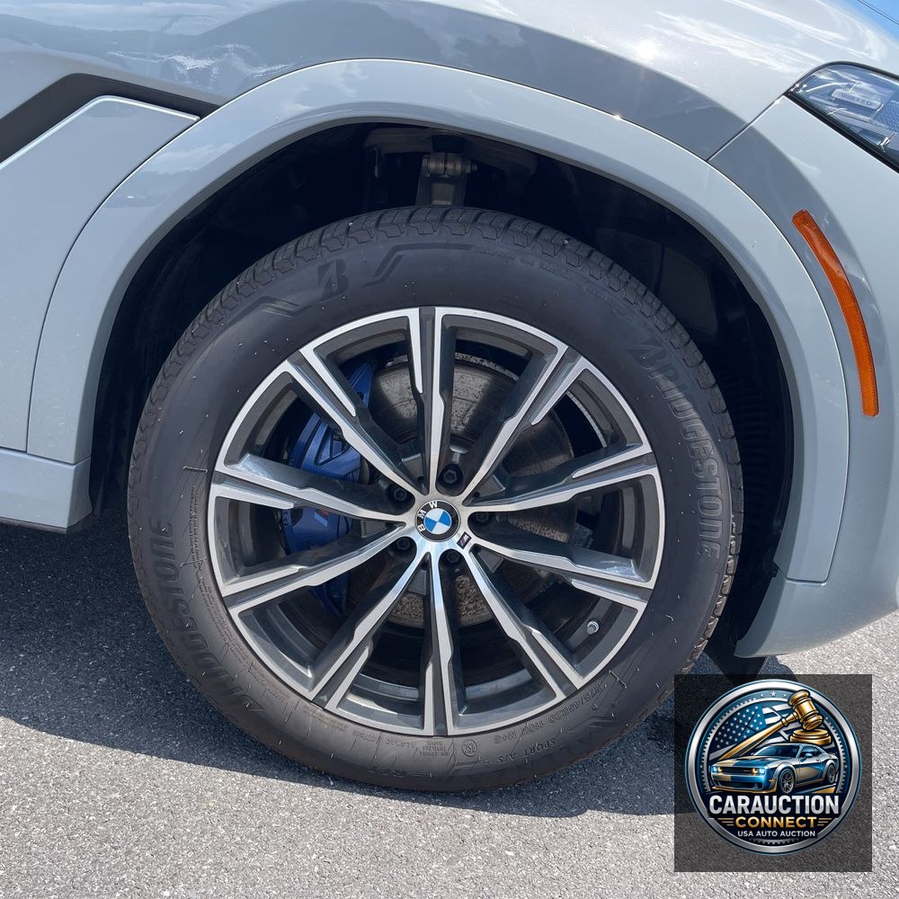 2025 BMW X6 XDrive40i
