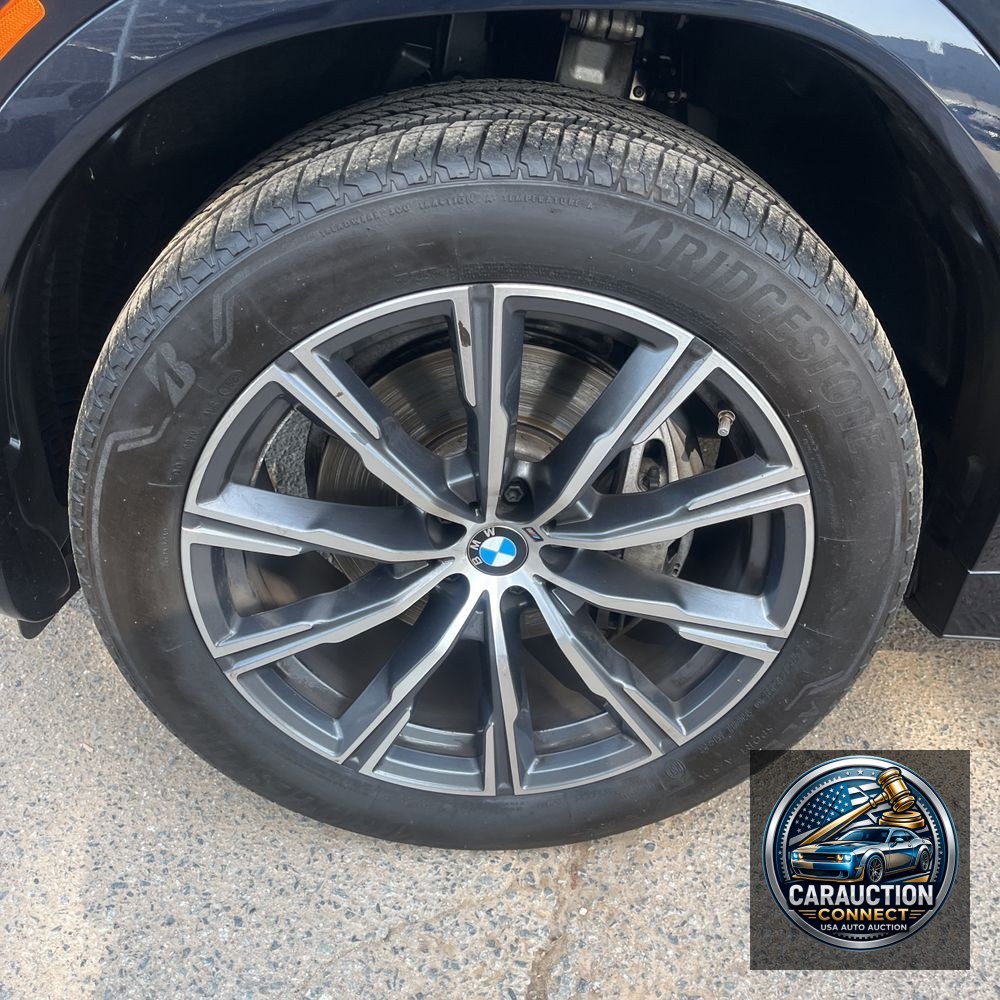 2025 BMW X6 XDrive40i