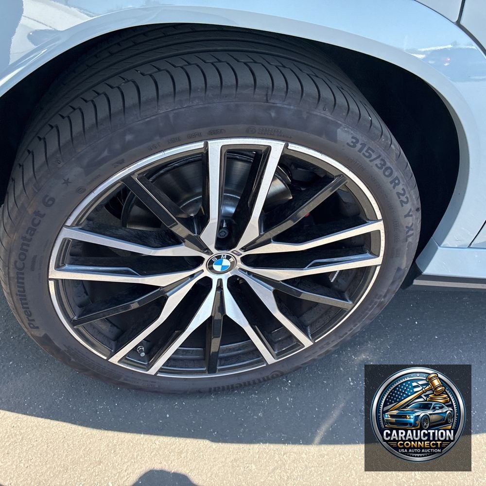 2025 BMW X6 XDrive40i