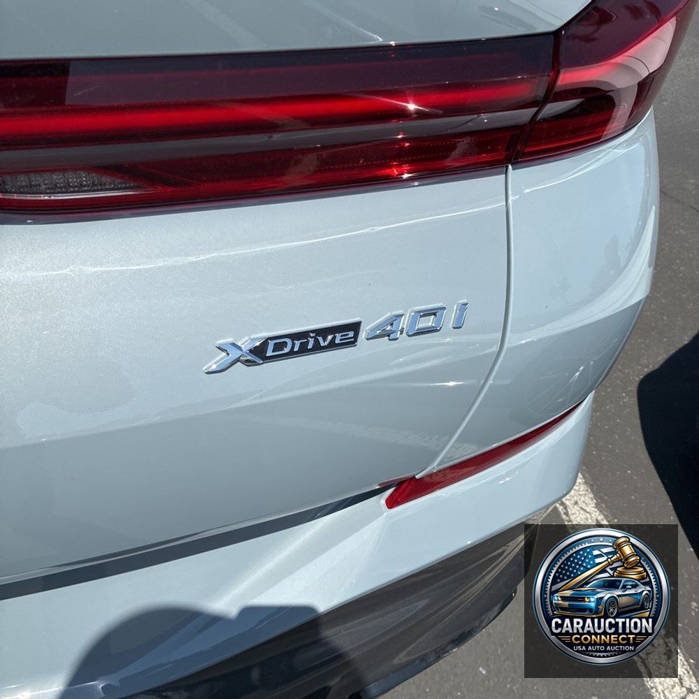 2025 BMW X6 XDrive40i