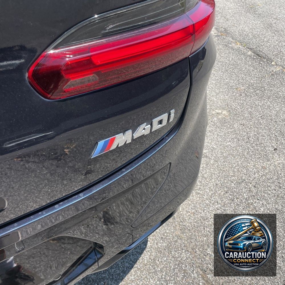 2023 BMW X4 M40i