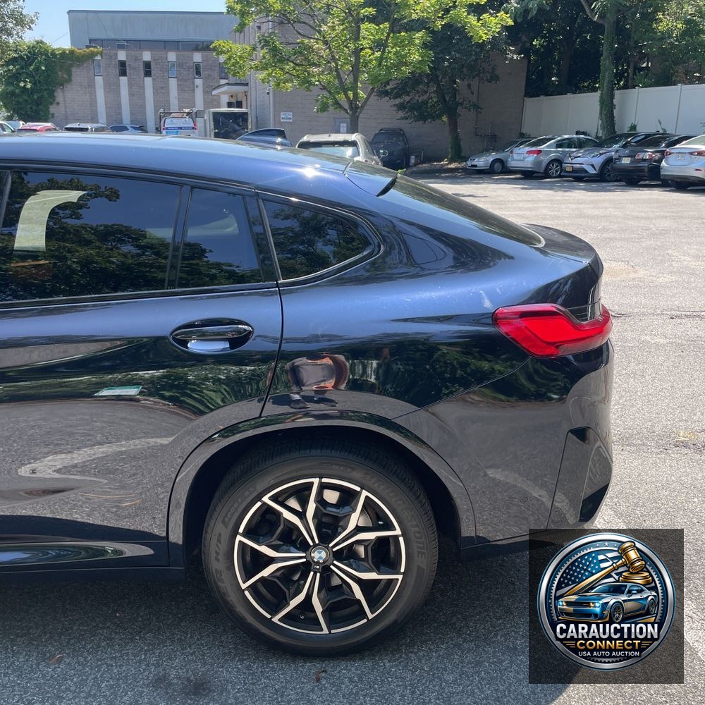 2023 BMW X4 M40i