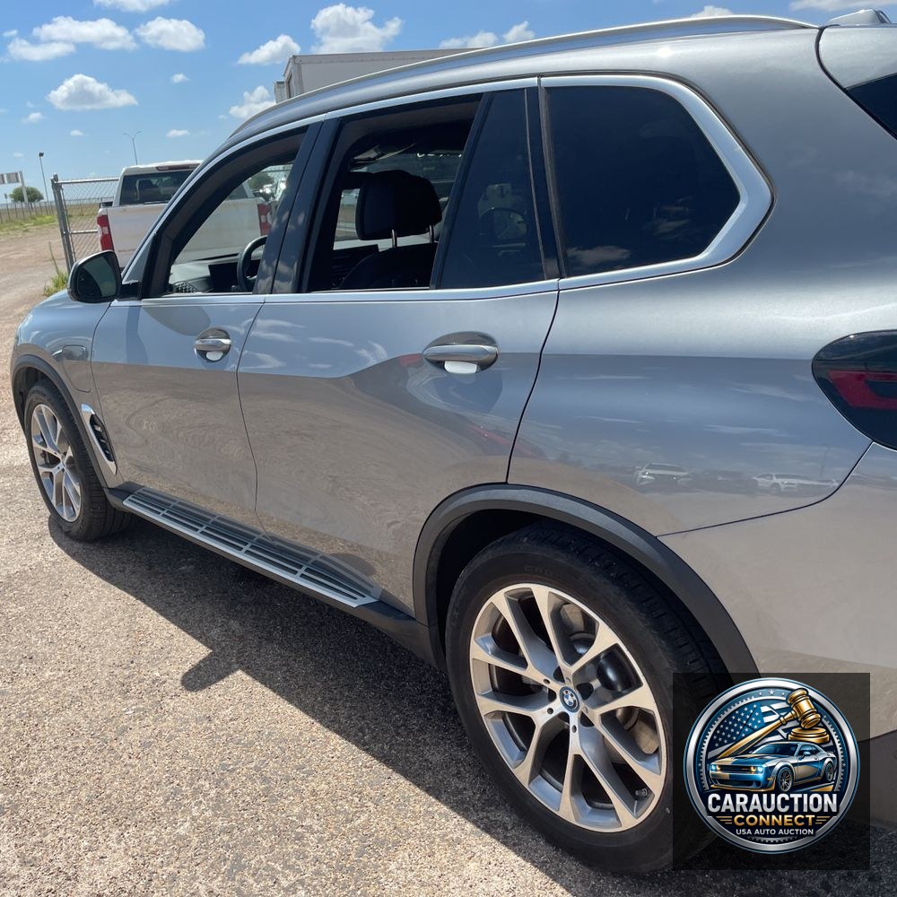 2024 BMW X5 xDrive50e