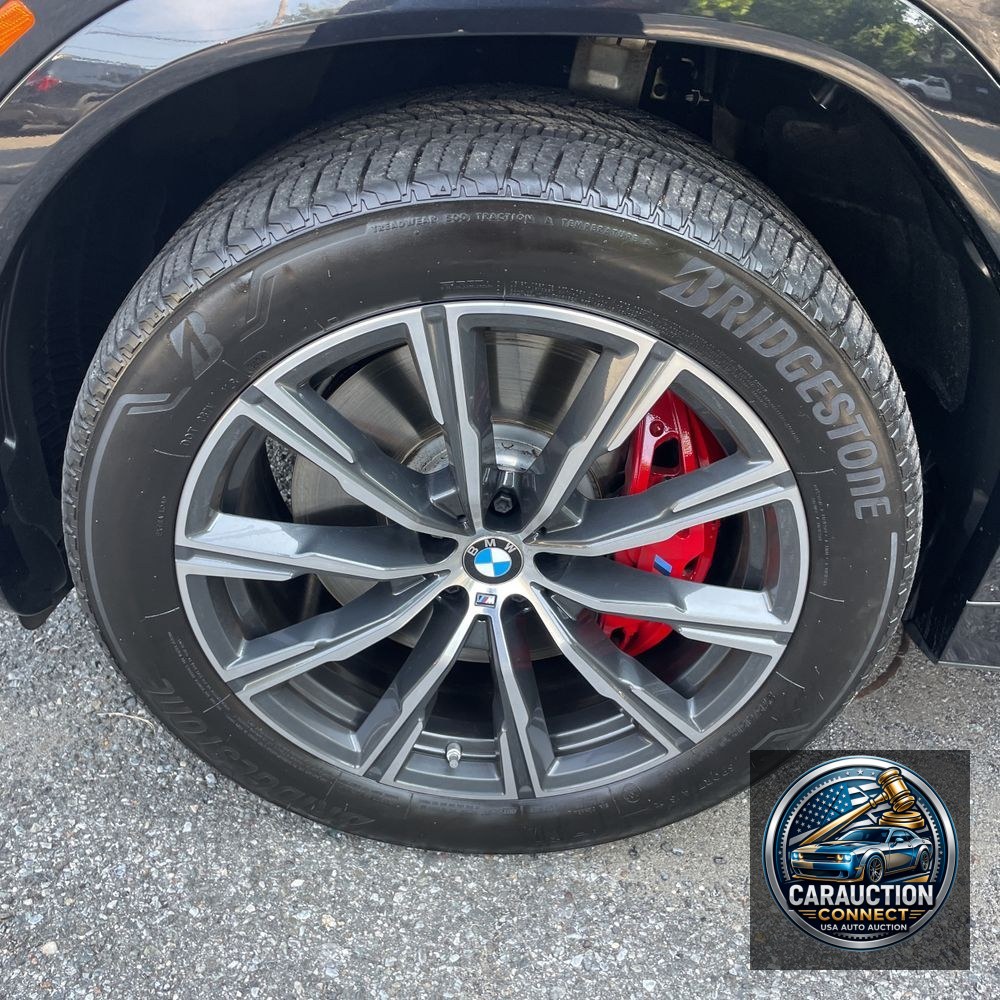 2025 BMW X6 M60i xDrive