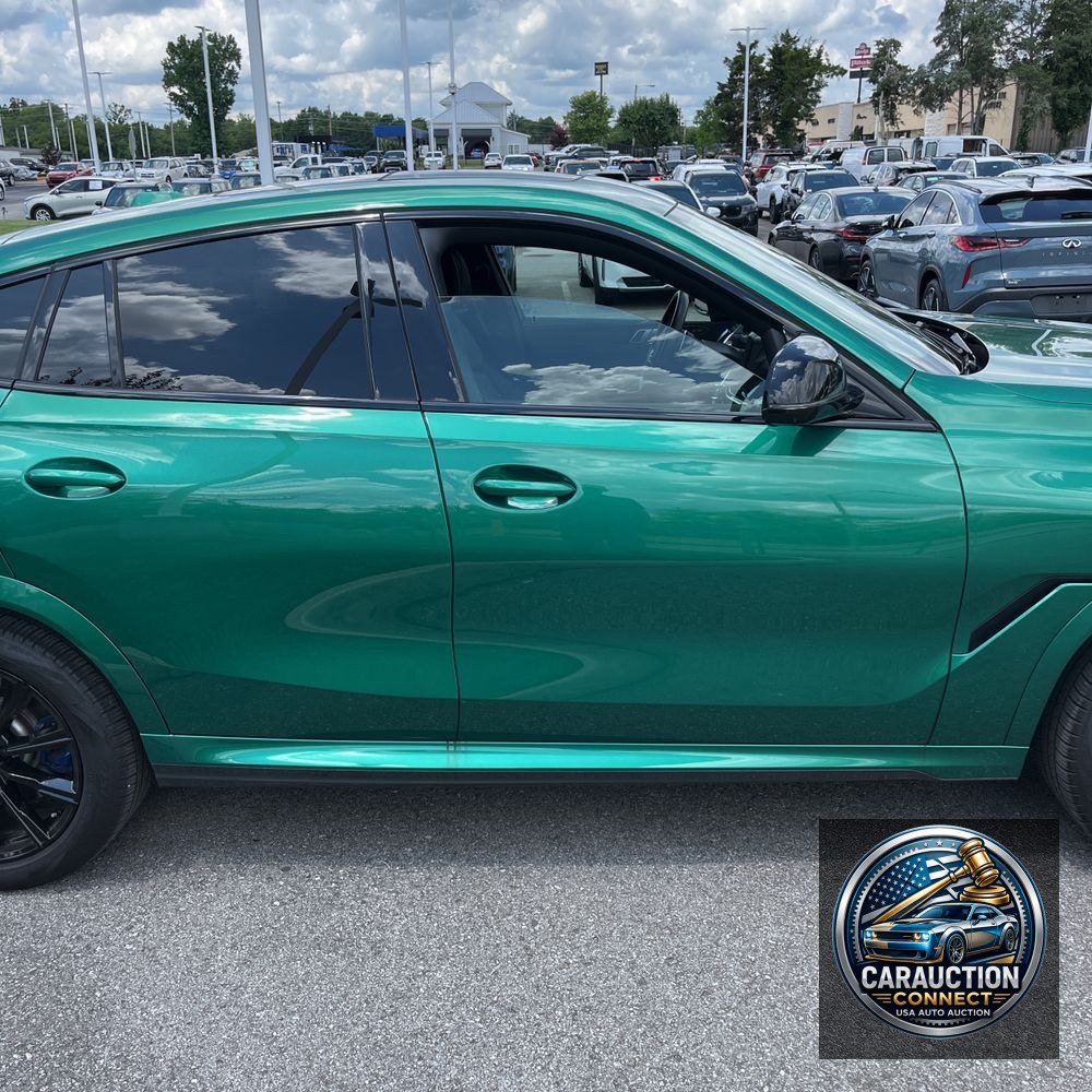 2025 BMW X6 M60i xDrive