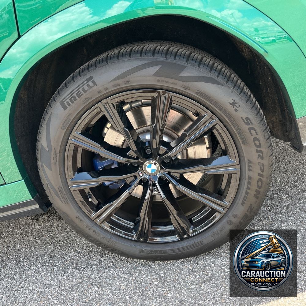 2025 BMW X6 M60i xDrive