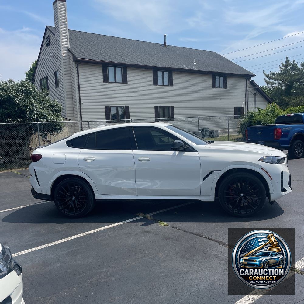 2025 BMW X6 M60i xDrive