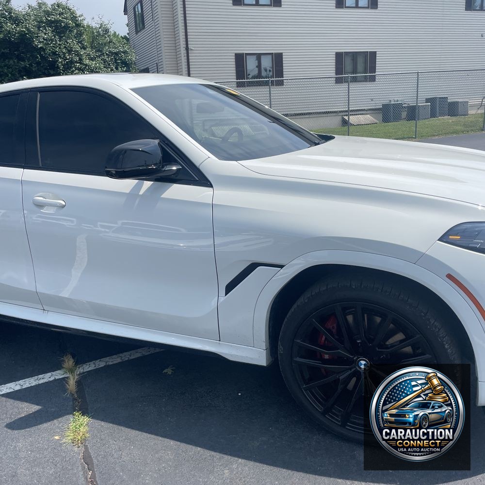 2025 BMW X6 M60i xDrive