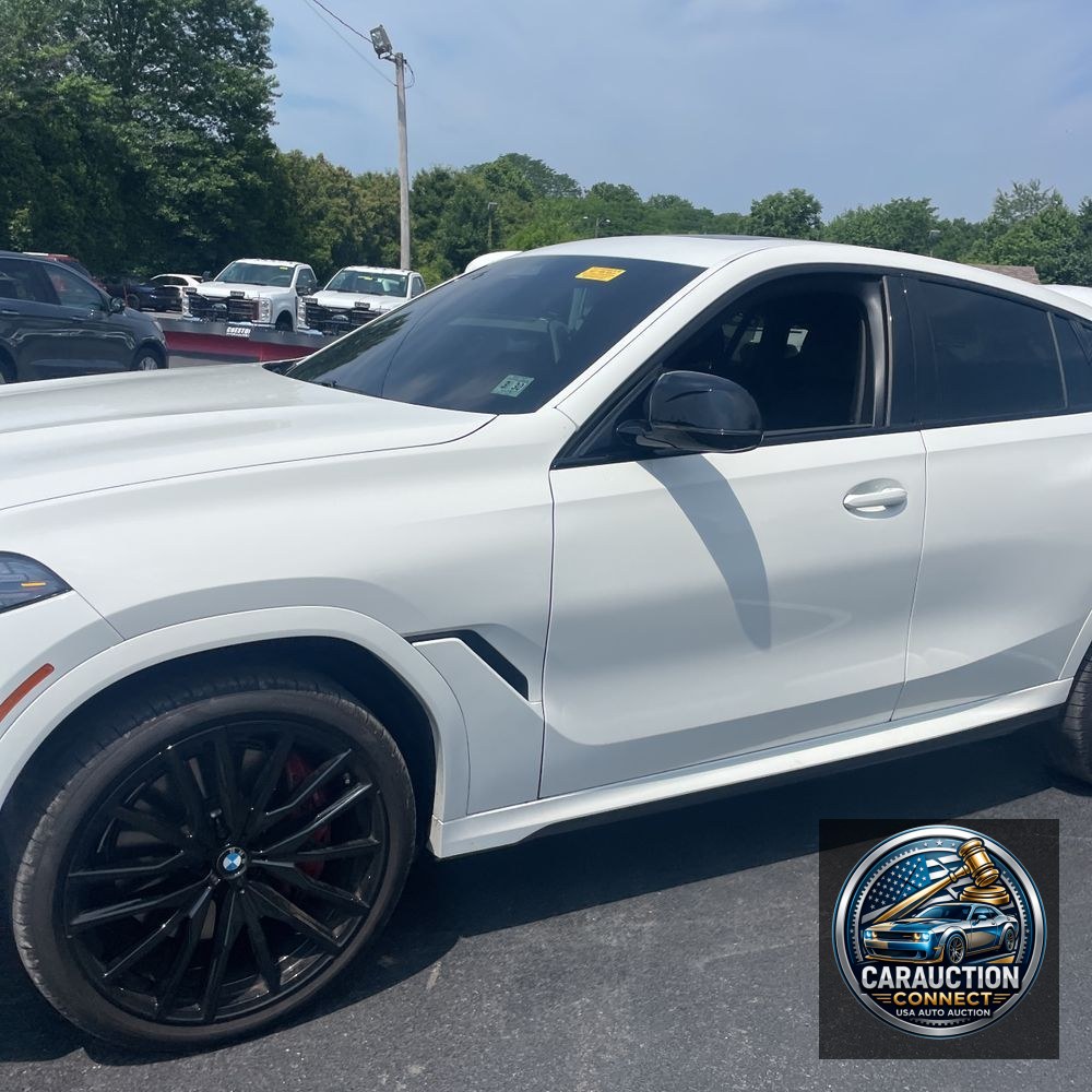 2025 BMW X6 M60i xDrive