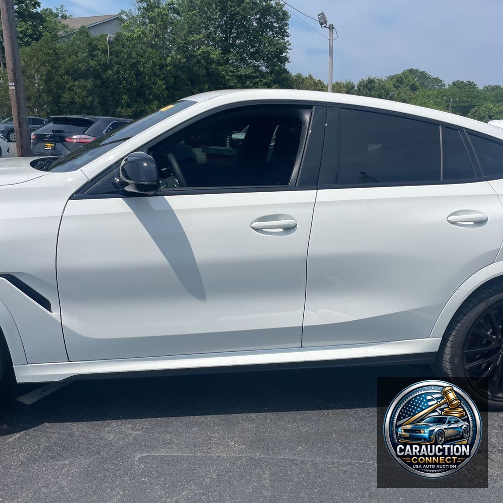 2025 BMW X6 M60i xDrive