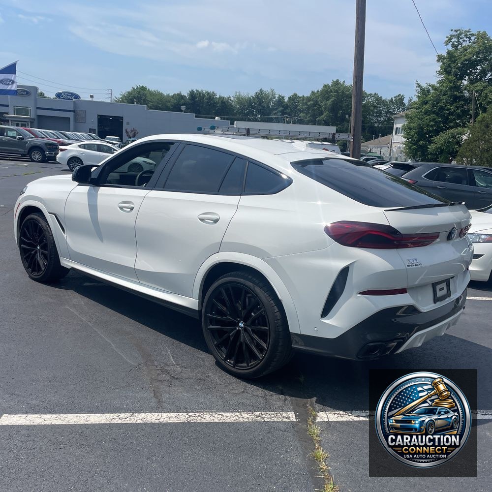2025 BMW X6 M60i xDrive