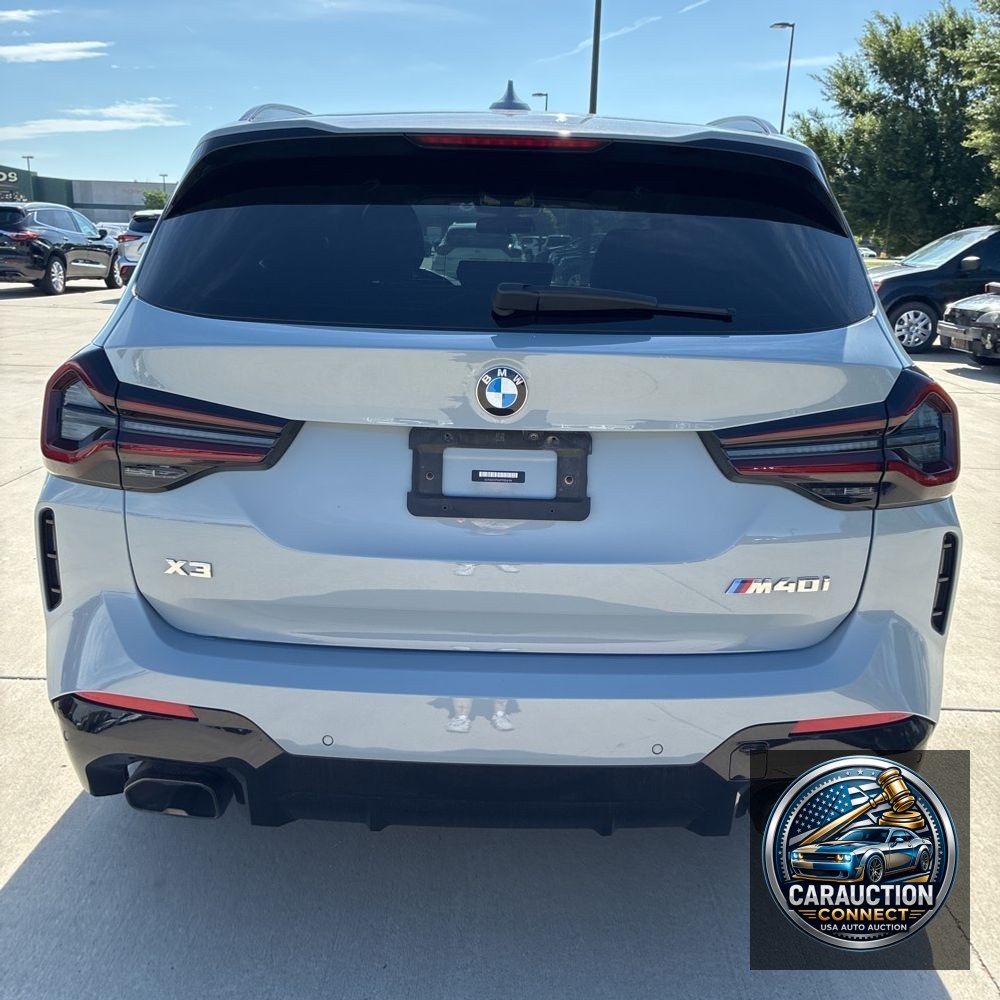 2023 BMW X3 M40i