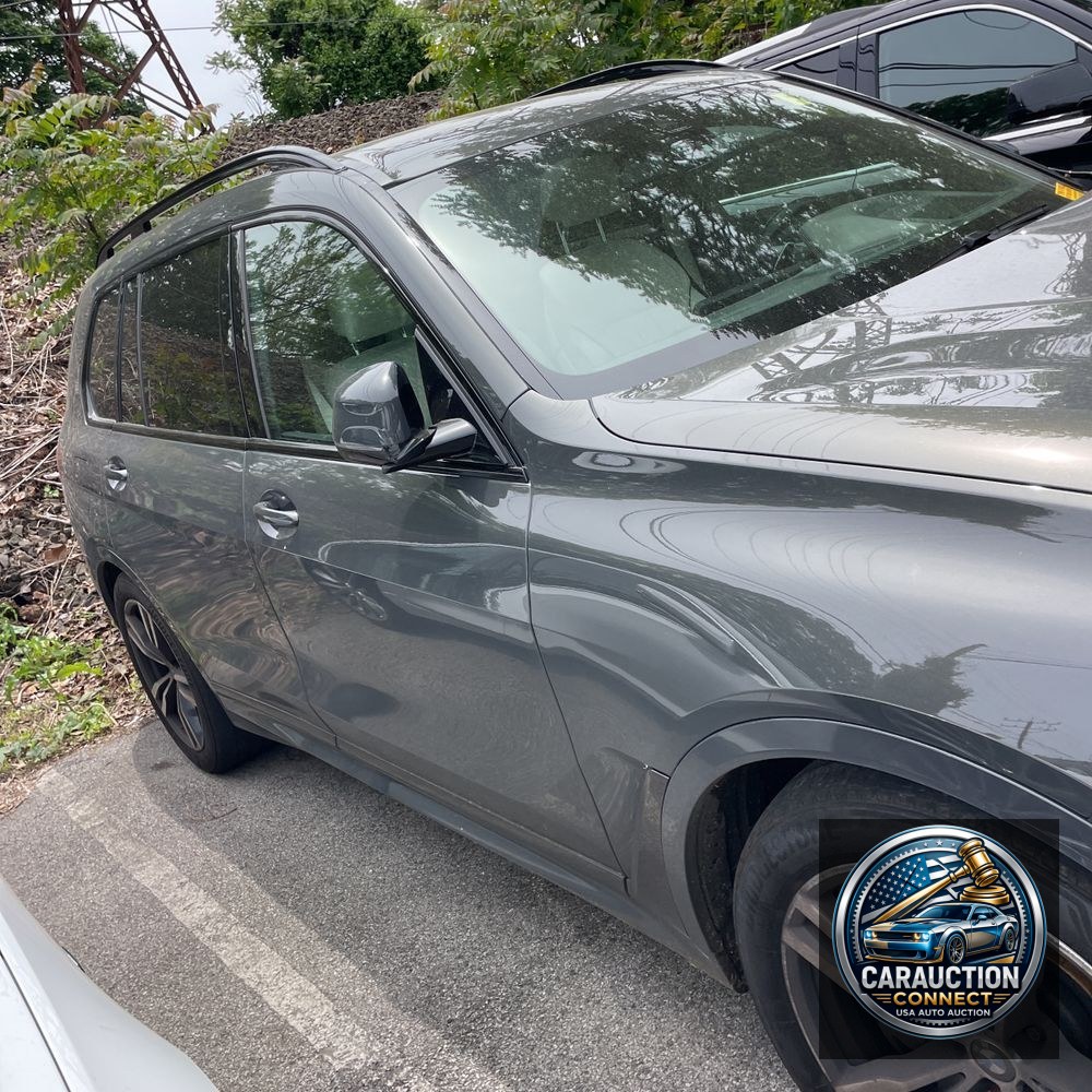 2021 BMW X7 Alpina XB7