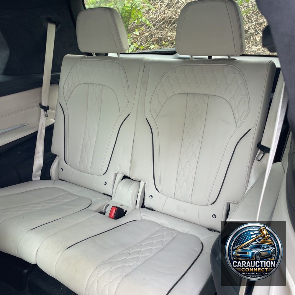 2021 BMW X7 Alpina XB7