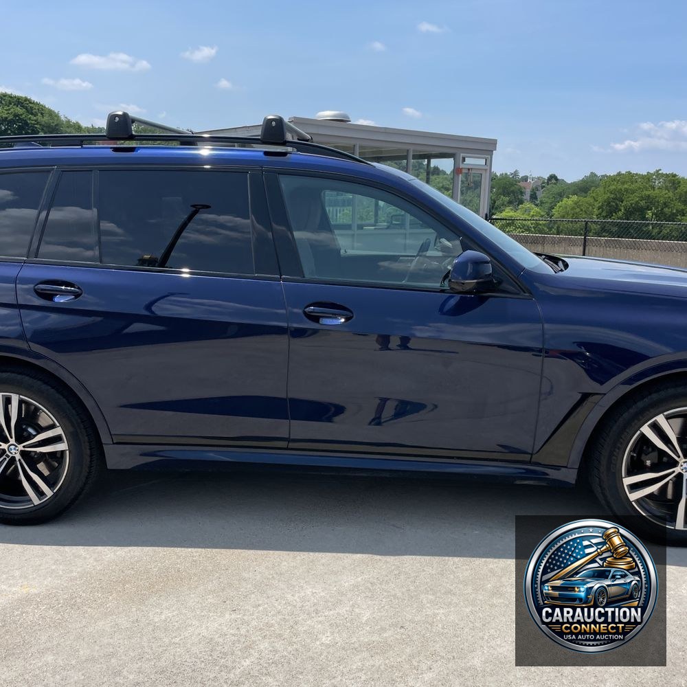 2022 BMW X7 M50i