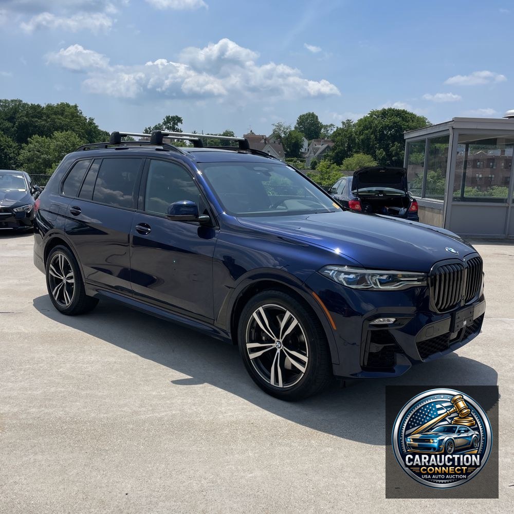 2022 BMW X7 M50i