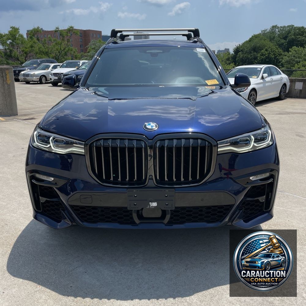 2022 BMW X7 M50i