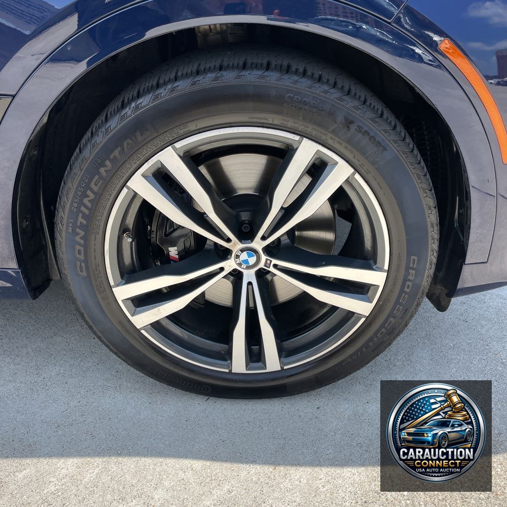 2022 BMW X7 M50i