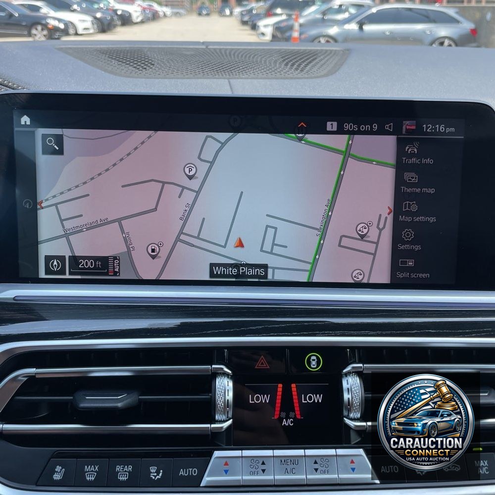 2022 BMW X7 M50i