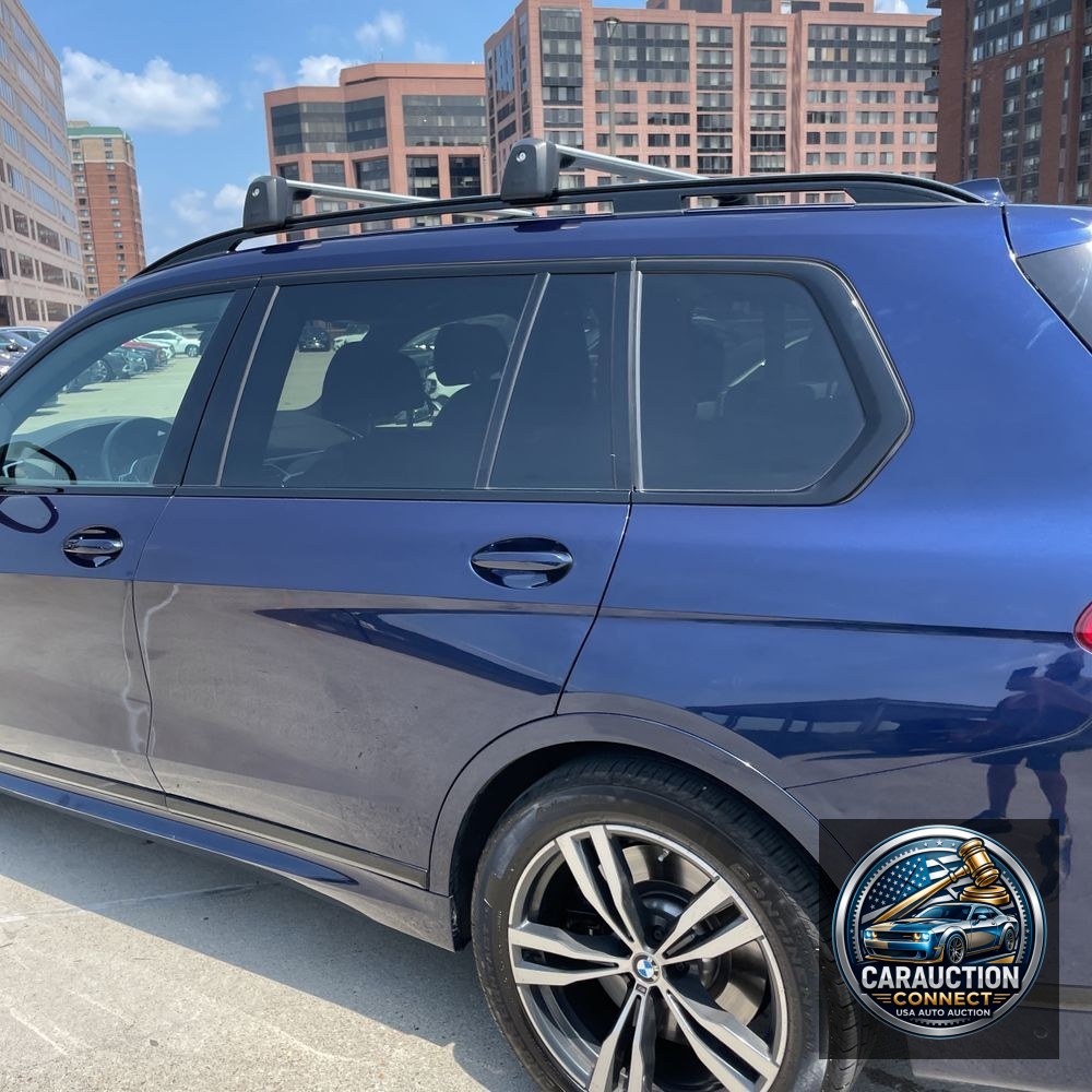 2022 BMW X7 M50i
