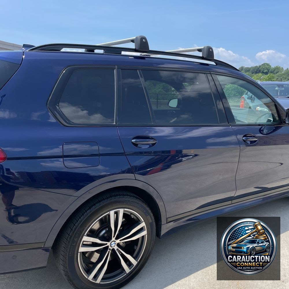 2022 BMW X7 M50i